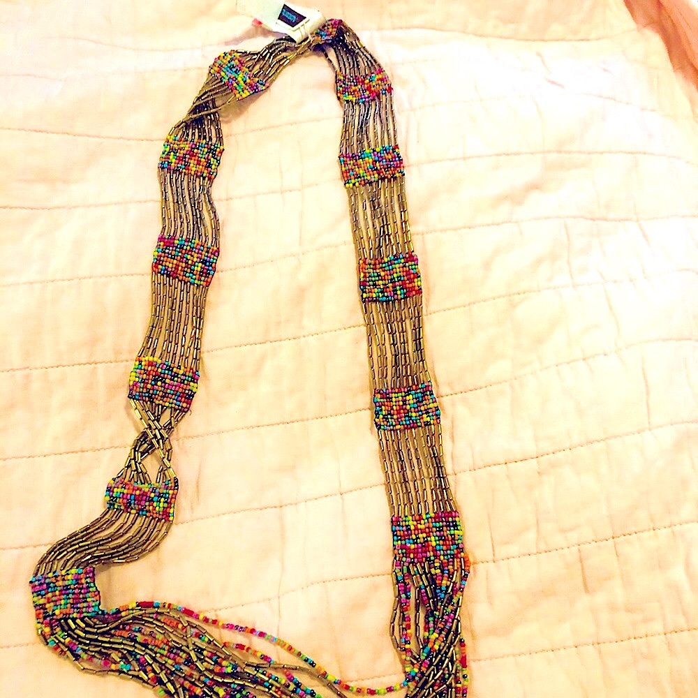 NWT boho multi color/gold tone beaded necklace